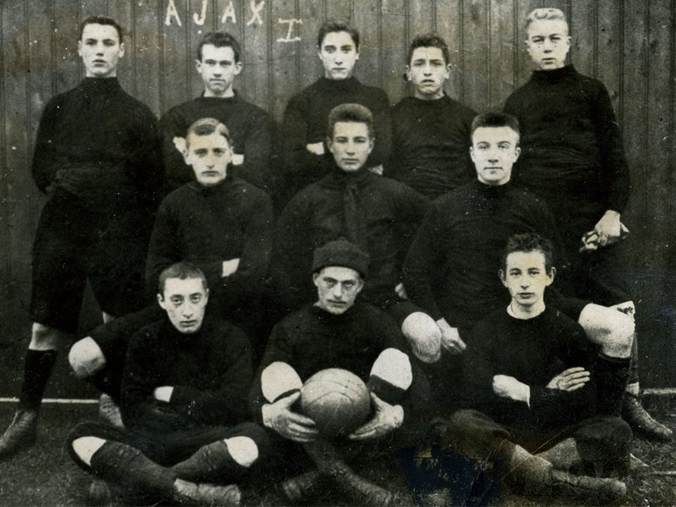 The first Ajax team, for the 1900-1901 season